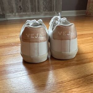 Veja Esplar Logo White/Plat Leather Sneakers Size 39 - Stitched Logo V